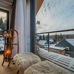 Stroemy Demaenovska Dolina Chalet