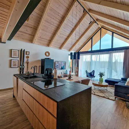 Alpehytte Stroemy Demaenovska Dolina *