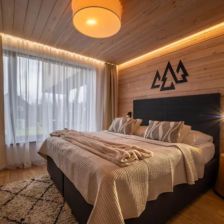 Stroemy Demaenovska Dolina *