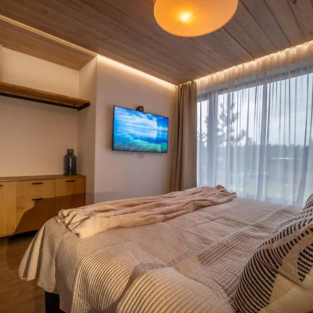 Stroemy Demaenovska Dolina