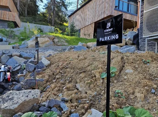 Stroemy Demaenovska Dolina