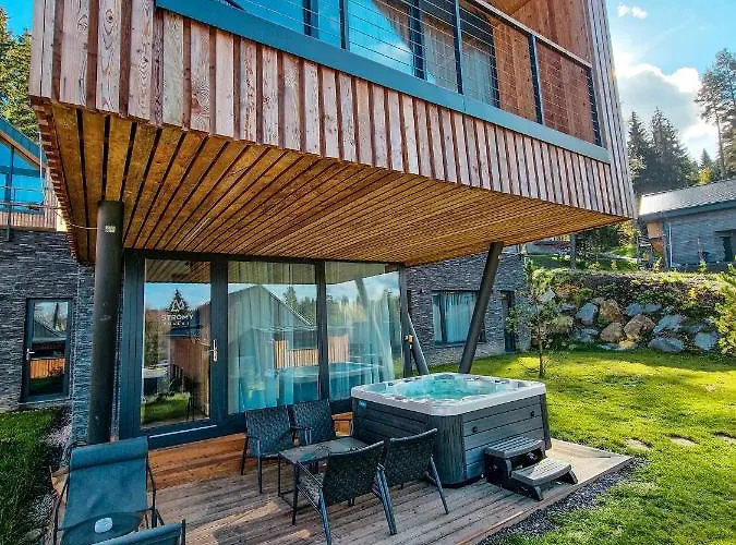 Stroemy Demaenovska Dolina *