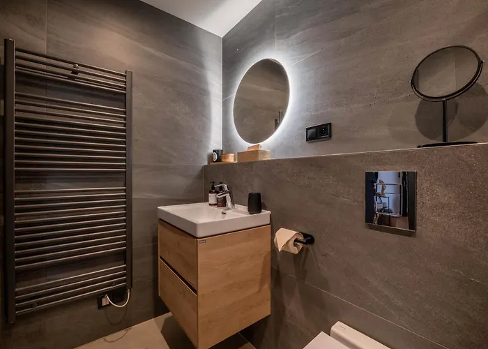 Stroemy Demaenovska Dolina